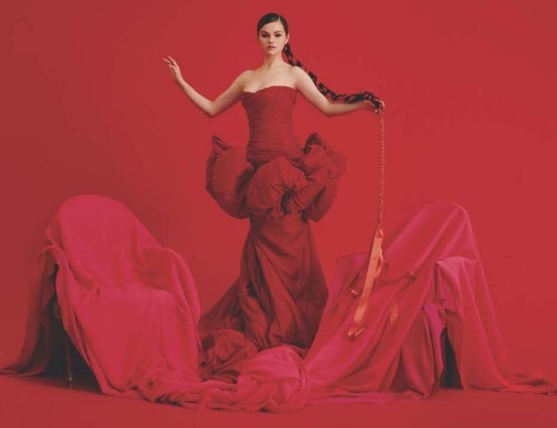 Selena Gomez marca seu lugar no "reino latino" com 'Revelación'