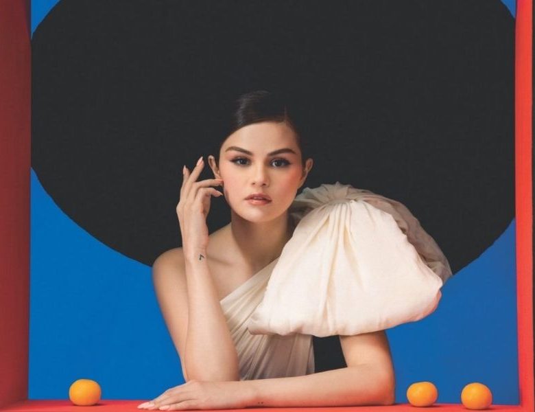 Selena Gomez mostra tracklist do EP 'Revelación'